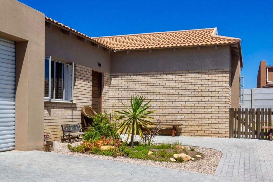 3 Bedroom Property for Sale in Mooikloof Country Estate Western Cape